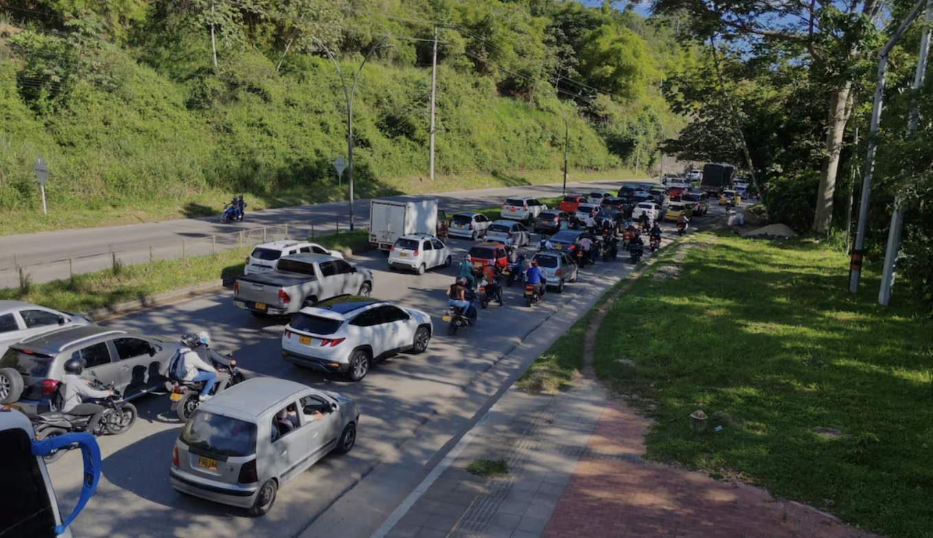 El tercer carril: La “obra eterna” que mantiene exasperados a los florideños