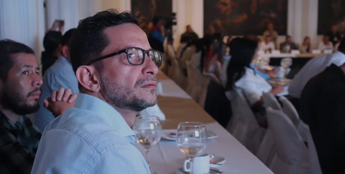 Obsesionado con Onsamo: Giovanny Leal hace política con las vías mientras el resto del departamento colapsa