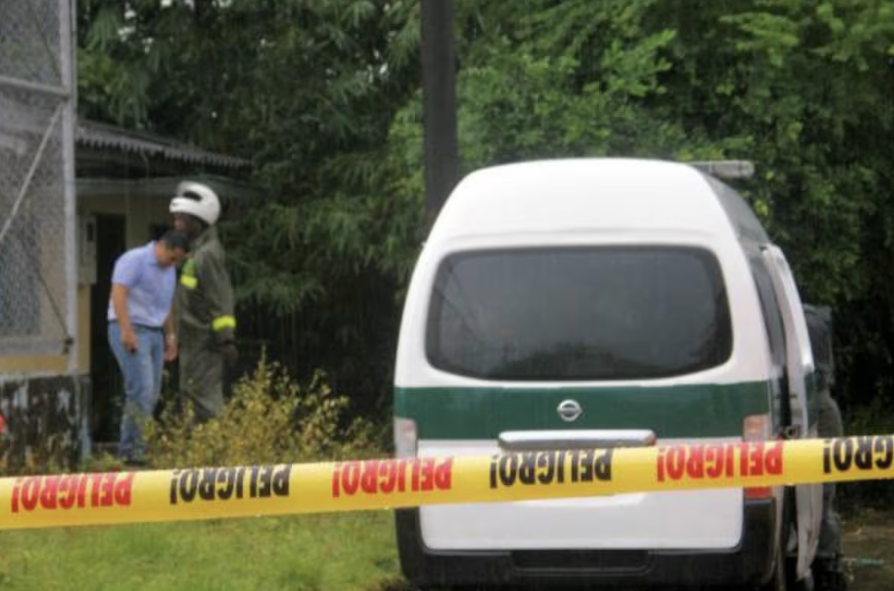 Fatal accidente en la vía a Rionegro: joven pierde la vida tras caer de tractocamión