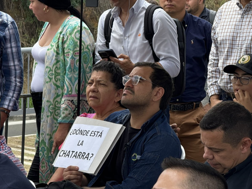 Escándalo por la “chatarra perdida” en Bucaramanga: silencio oficial, enfrentamientos públicos y un hueco millonario