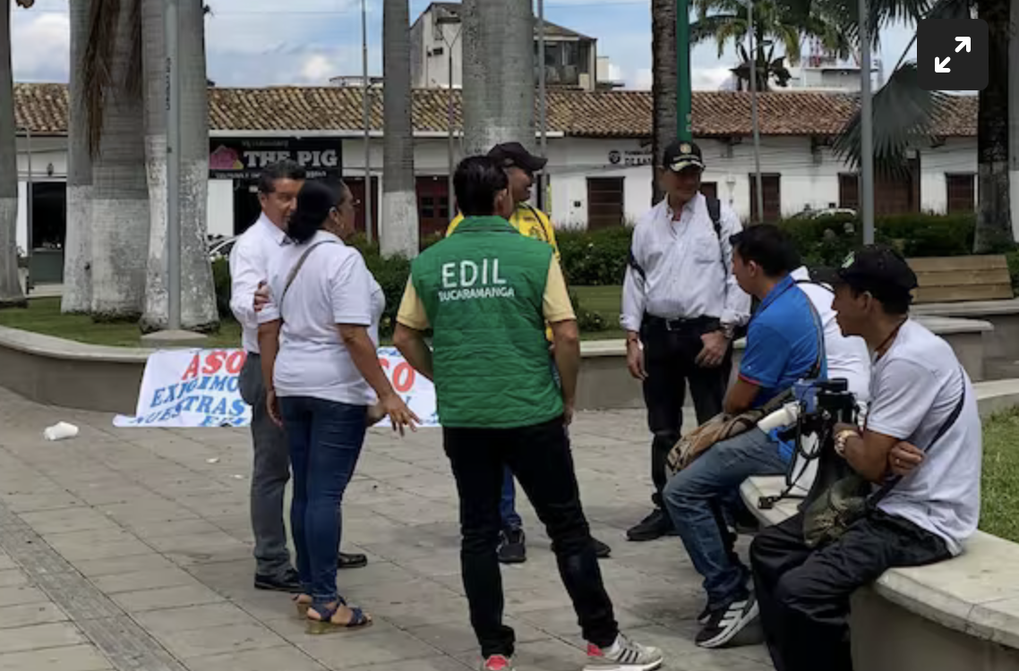 Ediles de Bucaramanga protestan ante la Gobernación, pero su trabajo para la comunidad sigue sin notarse