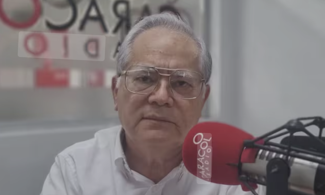 Cínico y oportunista: mientras niños con discapacidad se quedan sin terapias en Bucaramanga, Jaime Calderón aplaude como una foca al Pacto Histórico