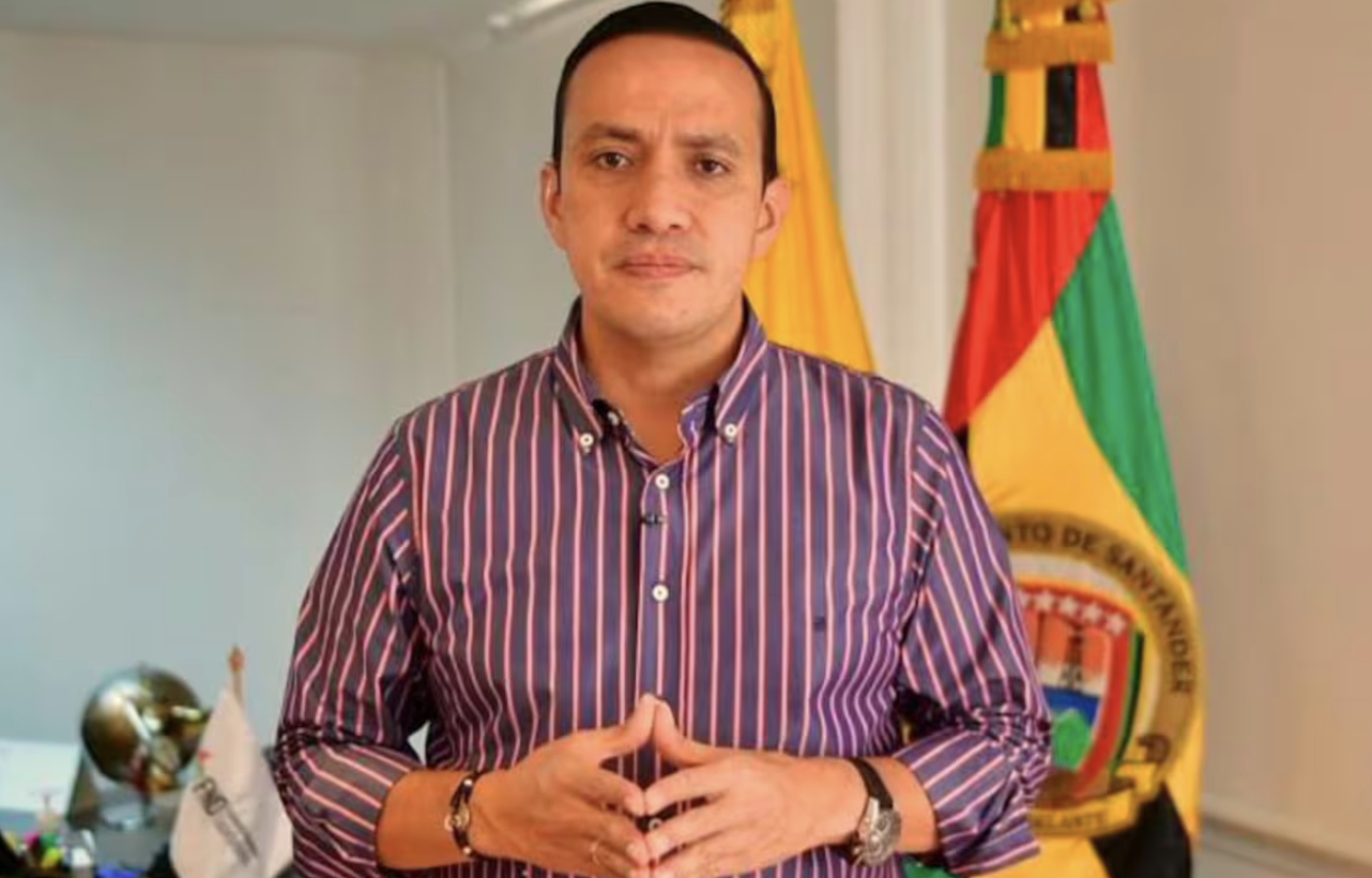 ¡Pa’ la guandoca va! Mauricio Aguilar se creía dios mientras contrataba a lo loco y ahora responde ante la Corte