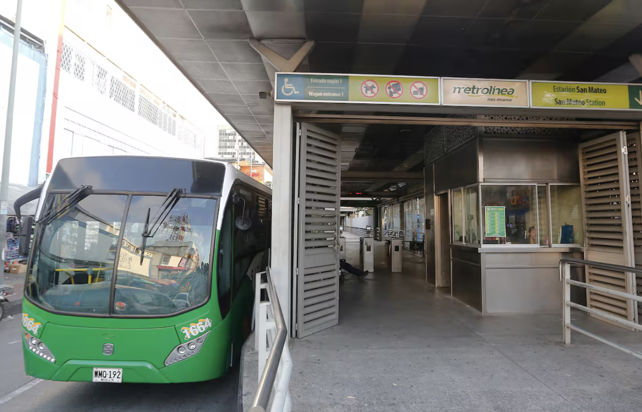 Ocho mil millones al basurero: los buses de Metrolínea que solo durarán hasta diciembre, otra vergüenza para Bucaramanga