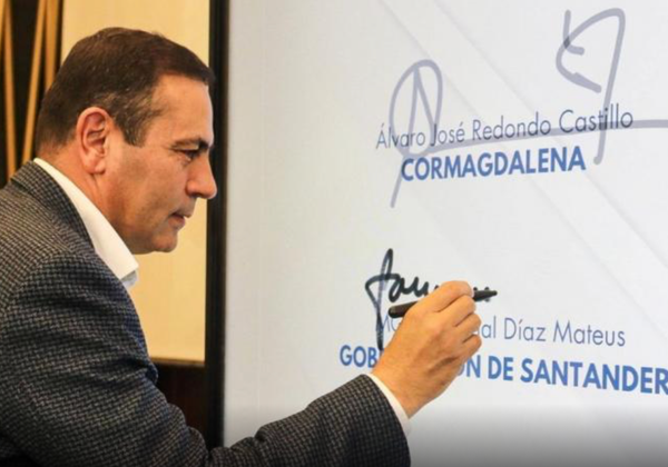 Santander y Cormagdalena firman convenio para recuperar ciénagas estratégicas del Magdalena Medio
