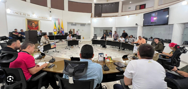 Corte Constitucional le da la razón a los ciudadanos: concejos no pueden impedir la grabación ni transmisión de sus sesiones