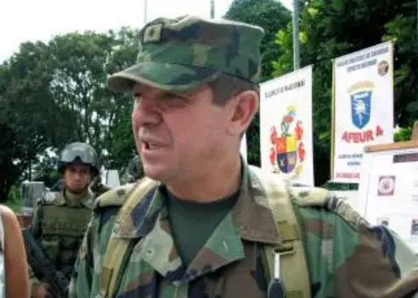 ¿Militares al poder? La apuesta de Gustavo Matamoros reabre el debate sobre el rumbo político que necesita Colombia