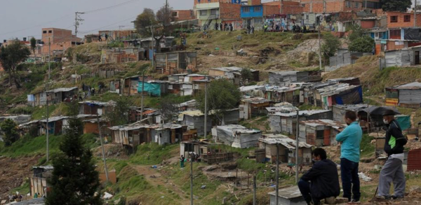 Los dueños del país: cómo los ultrarricos en Colombia pagan menos impuestos que los pobres