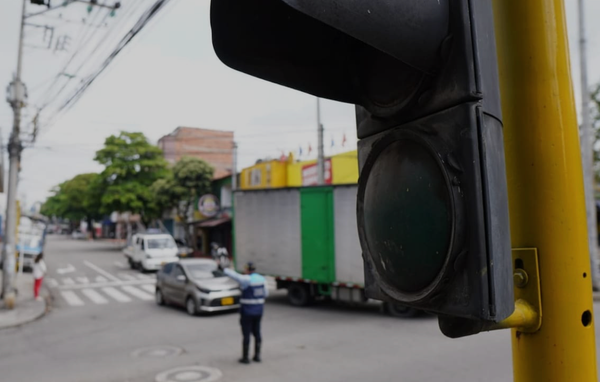Bucaramanga sin rumbo: 33 semáforos dañados y una Alcaldía incapaz de dar respuestas