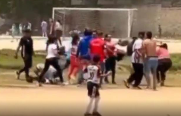 ¡Vergüenza en Floridablanca! Padres convierten partido infantil en batalla campal