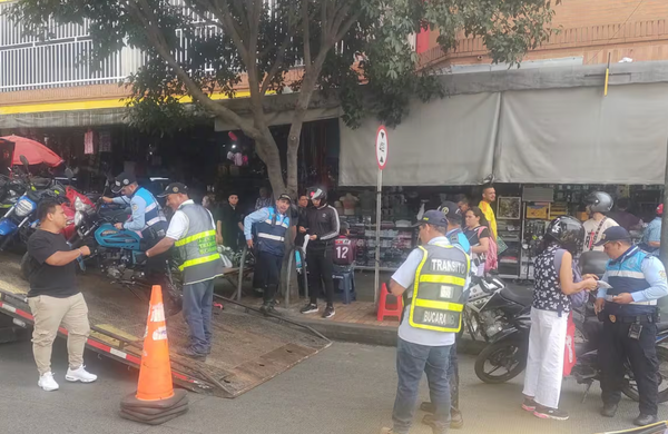 Otra vez el desorden: Bucaramanga vive el caos del carril exclusivo de Metrolínea