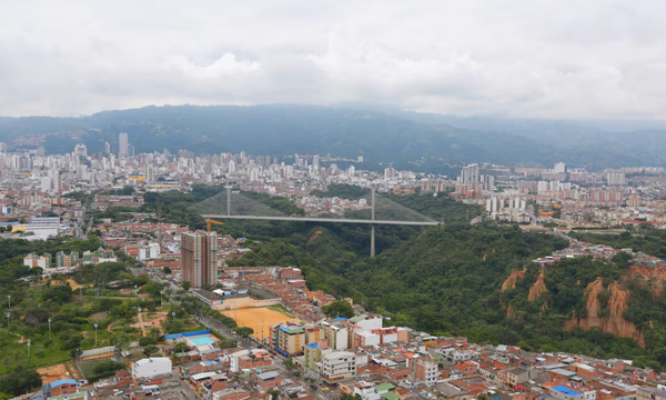 Planes de hace dos décadas, ciudades de hoy: la ineptitud de los alcaldes hunde el ordenamiento del AMB