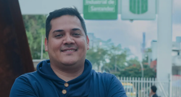 Escándalo en Bucaramanga: denuncian que la familia del concejal Jorge Flórez se enriquece con cafeterías de la UIS y contratos en el SENA