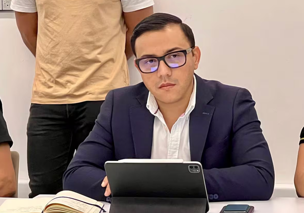 Vergüenza nacional: Bucaramanga celebra la llegada de siete buses mientras el sistema de transporte sigue en ruinas