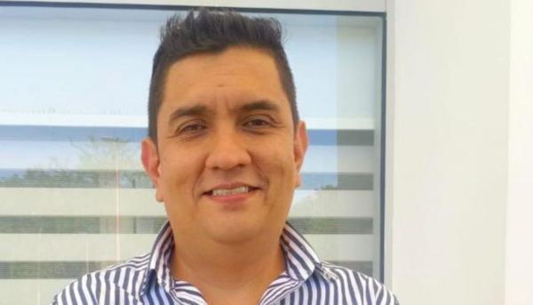 Lo que no ganan en las urnas, lo consiguen a punta de lambonería: nombran a Fredy Cáceres como alcalde encargado de Girón