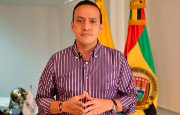 ¡Pa’ la guandoca va! Mauricio Aguilar se creía dios mientras contrataba a lo loco y ahora responde ante la Corte