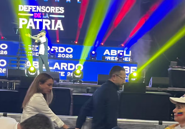 Convención o culto: la misa política de Abelardo de la Espriella en el Movistar Arena