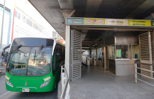 Ocho mil millones al basurero: los buses de Metrolínea que solo durarán hasta diciembre, otra vergüenza para Bucaramanga