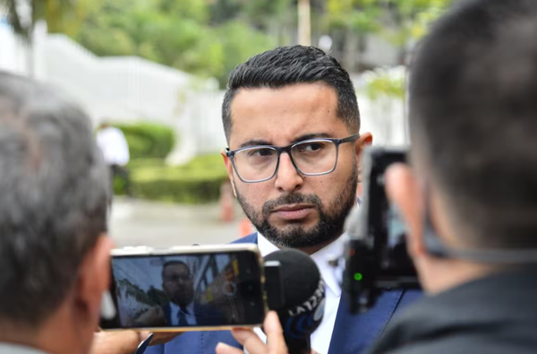 CNE arrincona a Cristian Portilla: tiene solo un día para salvar una candidatura que ya huele a derrota